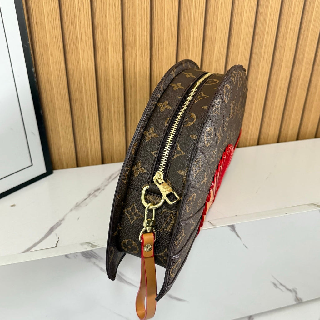 Classic Personalized Fan-Shaped Bag 1026070303