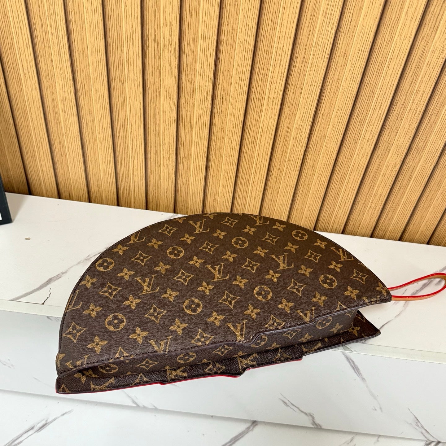 Classic Personalized Fan-Shaped Bag 1026070303