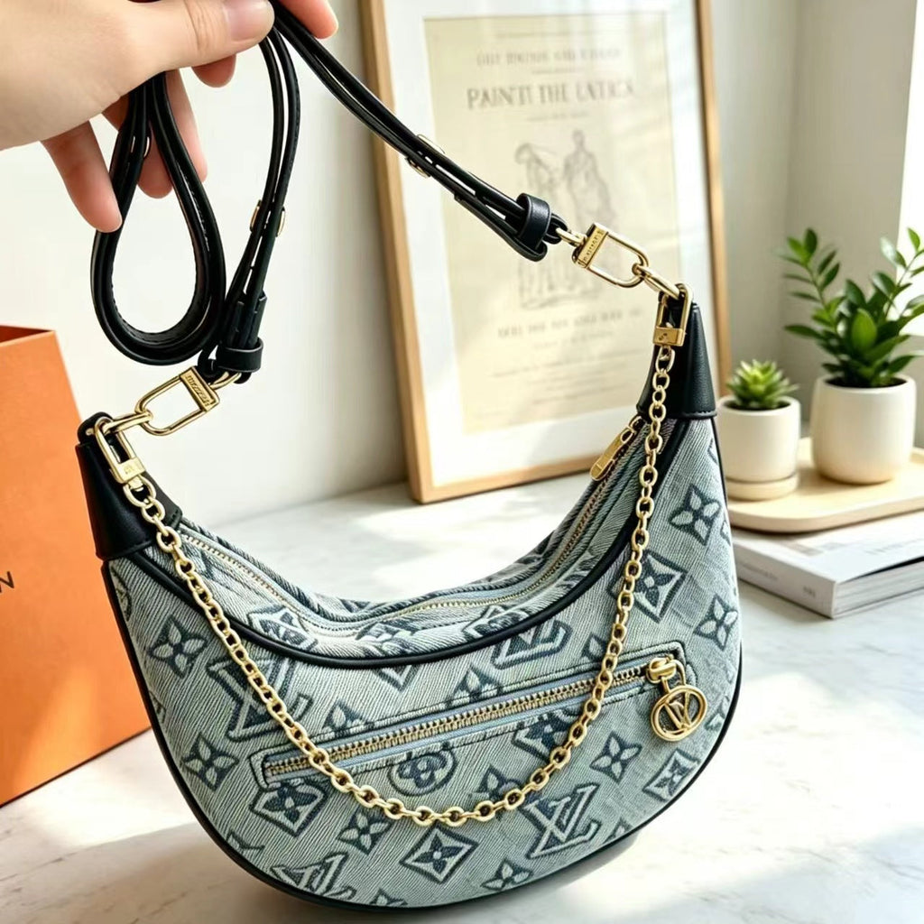 Stylish and Versatile Denim Bags 1026070302