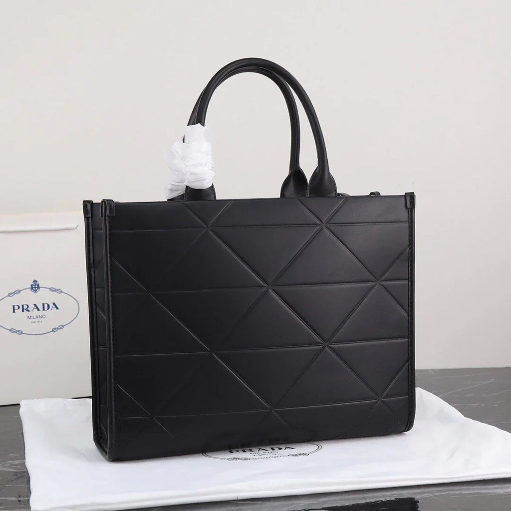New Fashionable Versatile Tote Bag Large Capacity Shopping Bag 1024011917