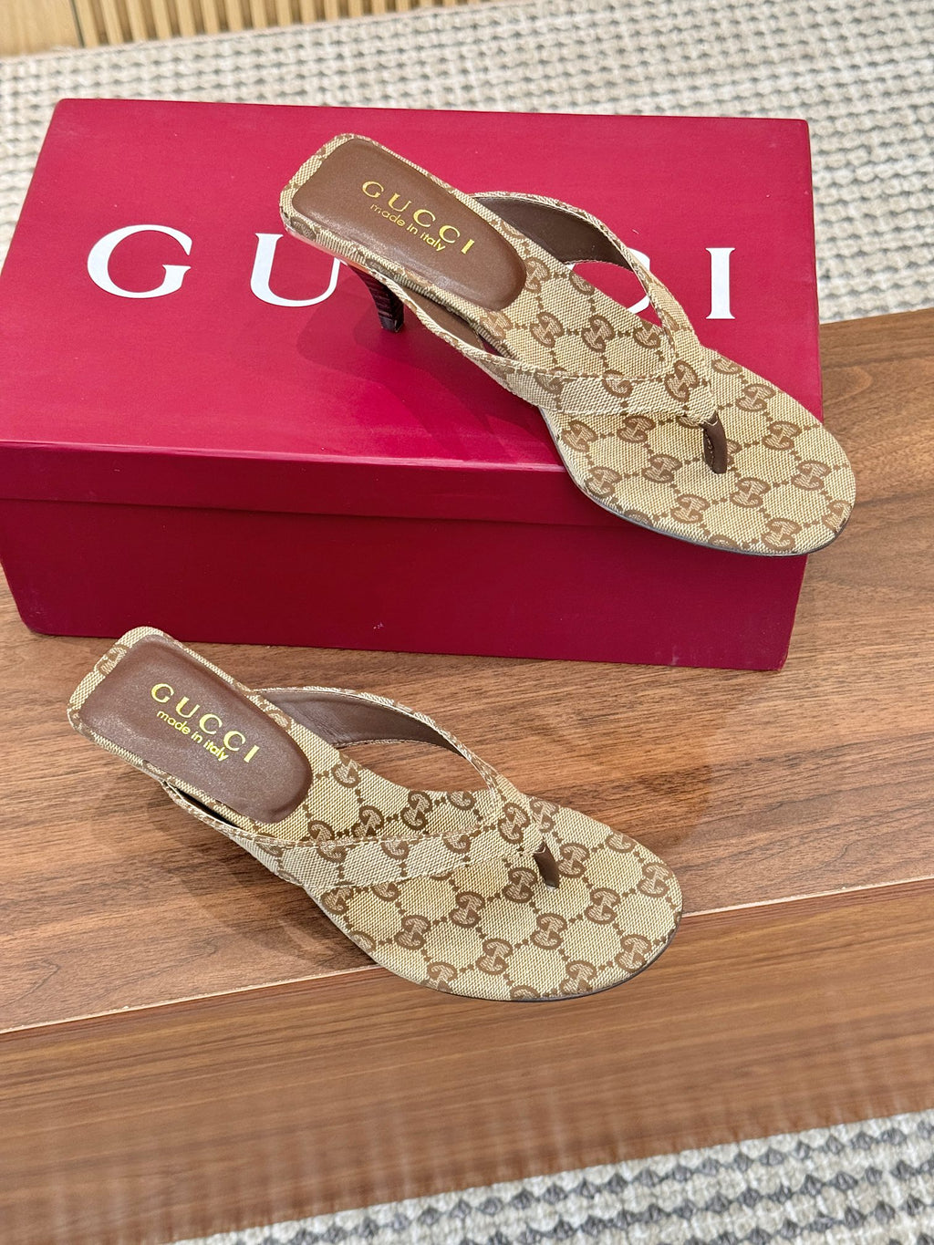 Fashionable high heel flip flops 0726041701