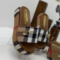 New fashion and versatile women's sandals and slippers 0424042501