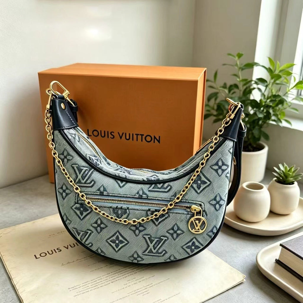 Stylish and Versatile Denim Bags 1026070302