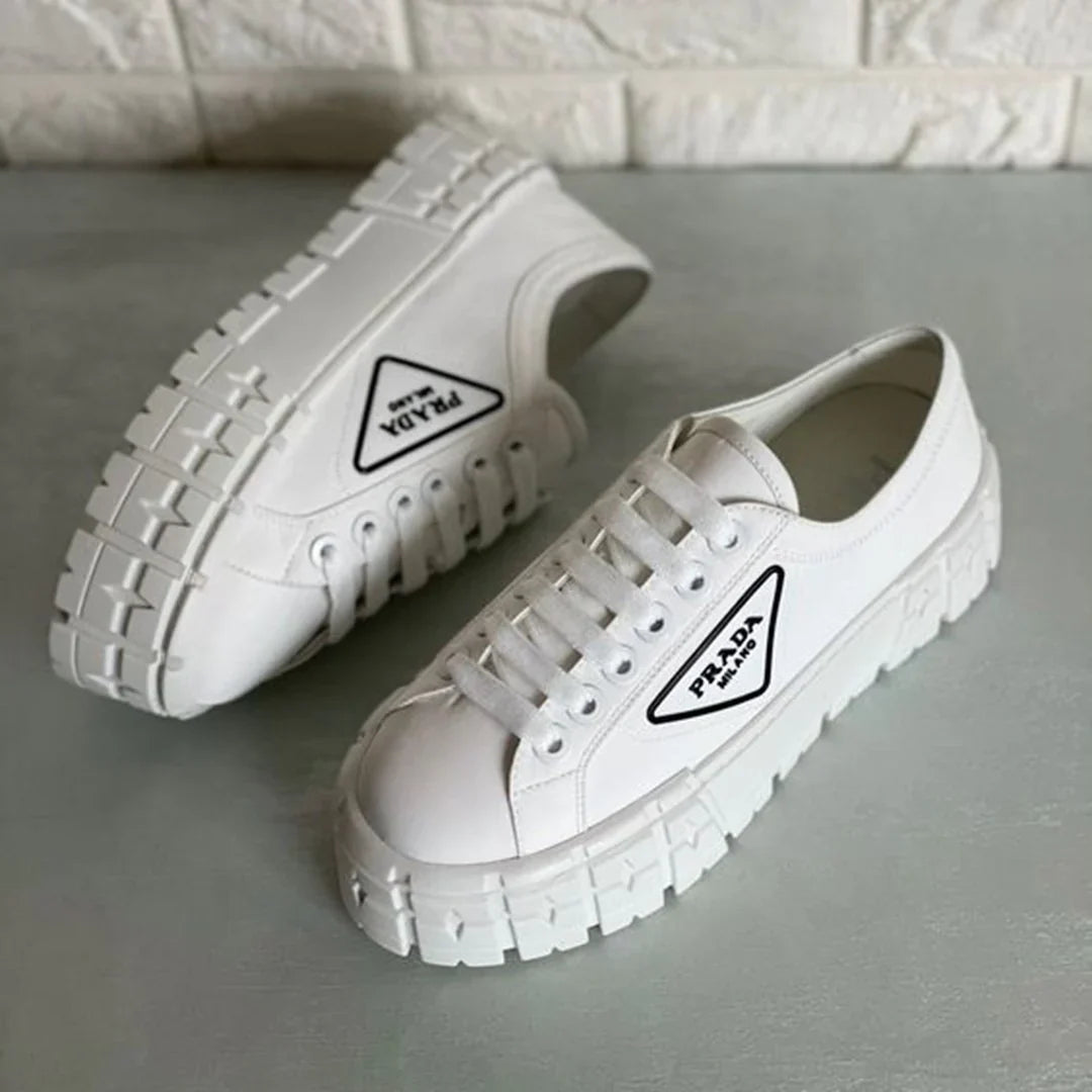New fashionable and versatile thick-soled sneakers 1024013001