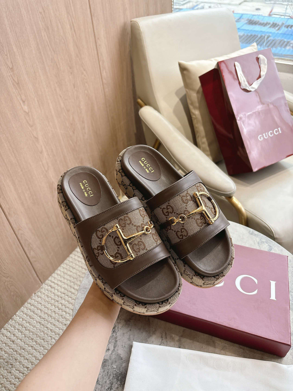 saddle buckle thick-soled slippers 0725101409