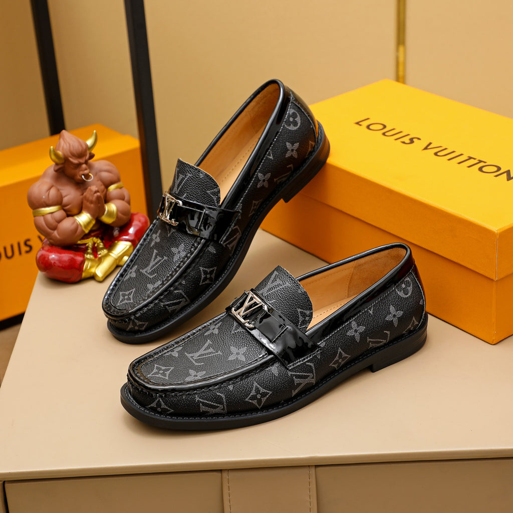 V print fashion leather shoes 0724050603