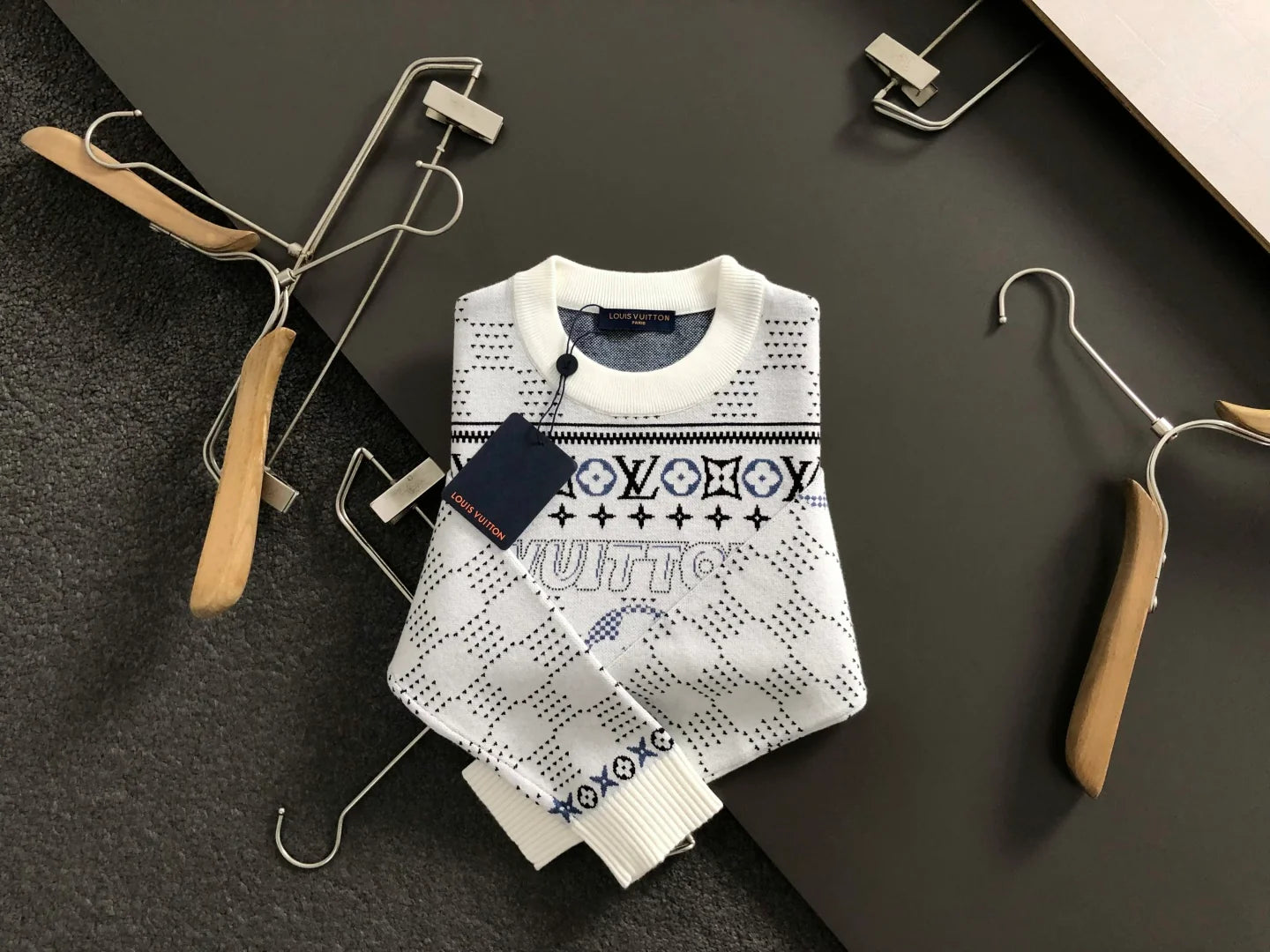 Crew-neck knit wool sweater 1025101410