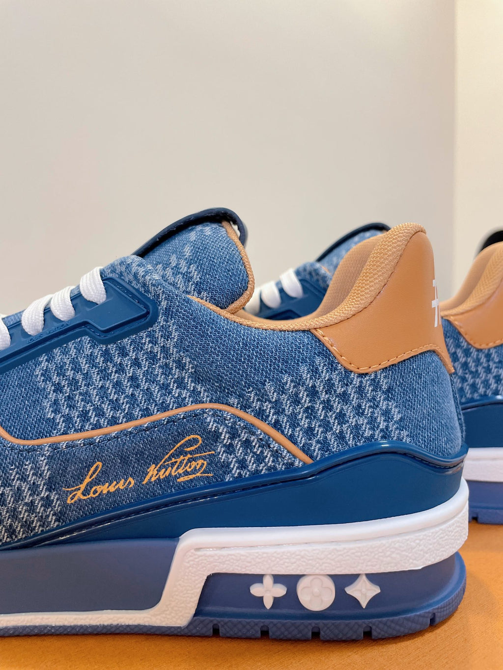 L Trainer Sneaker 1824120912