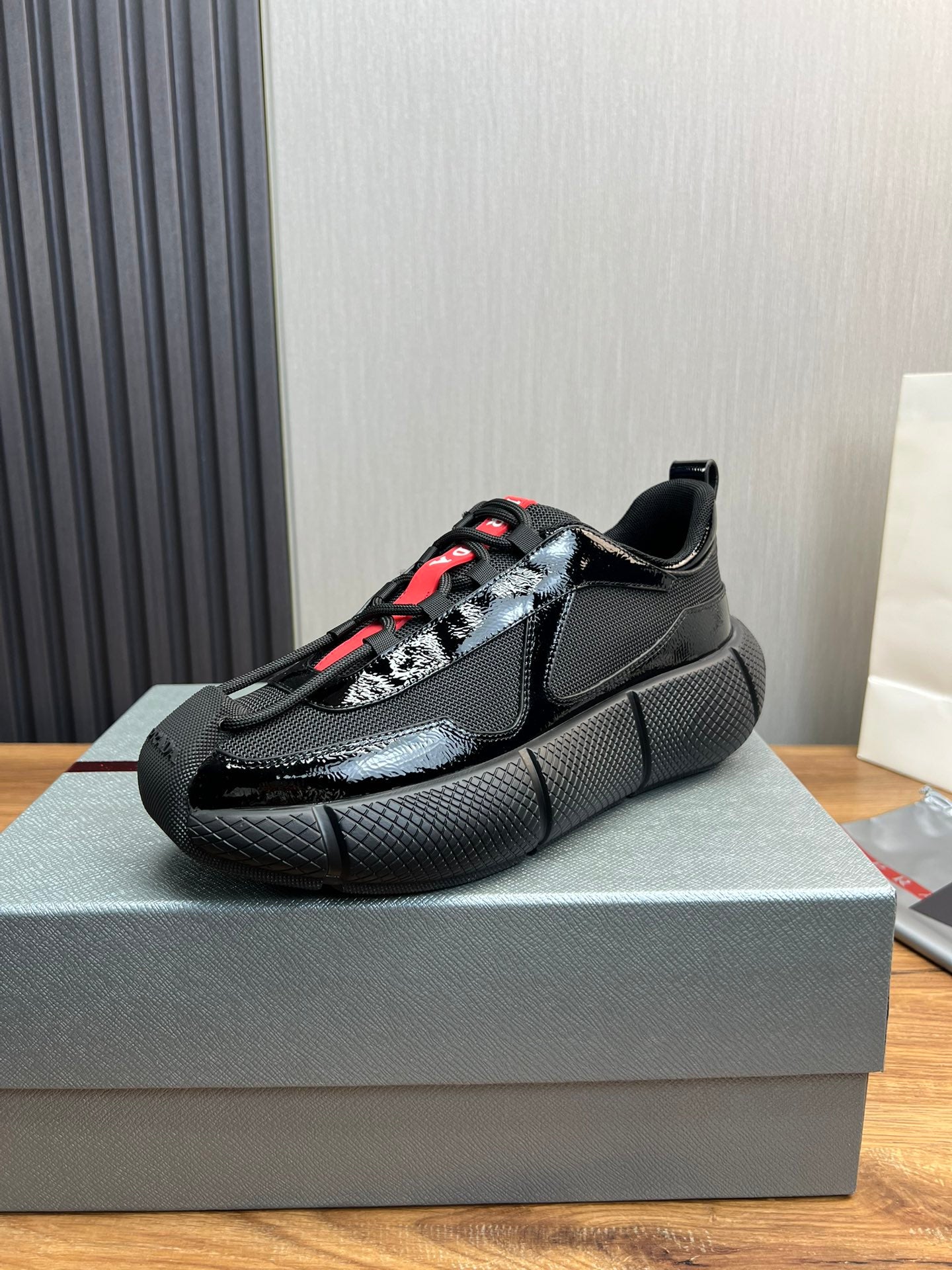 PR patent leather and mesh lace-up sneakers 0724111901