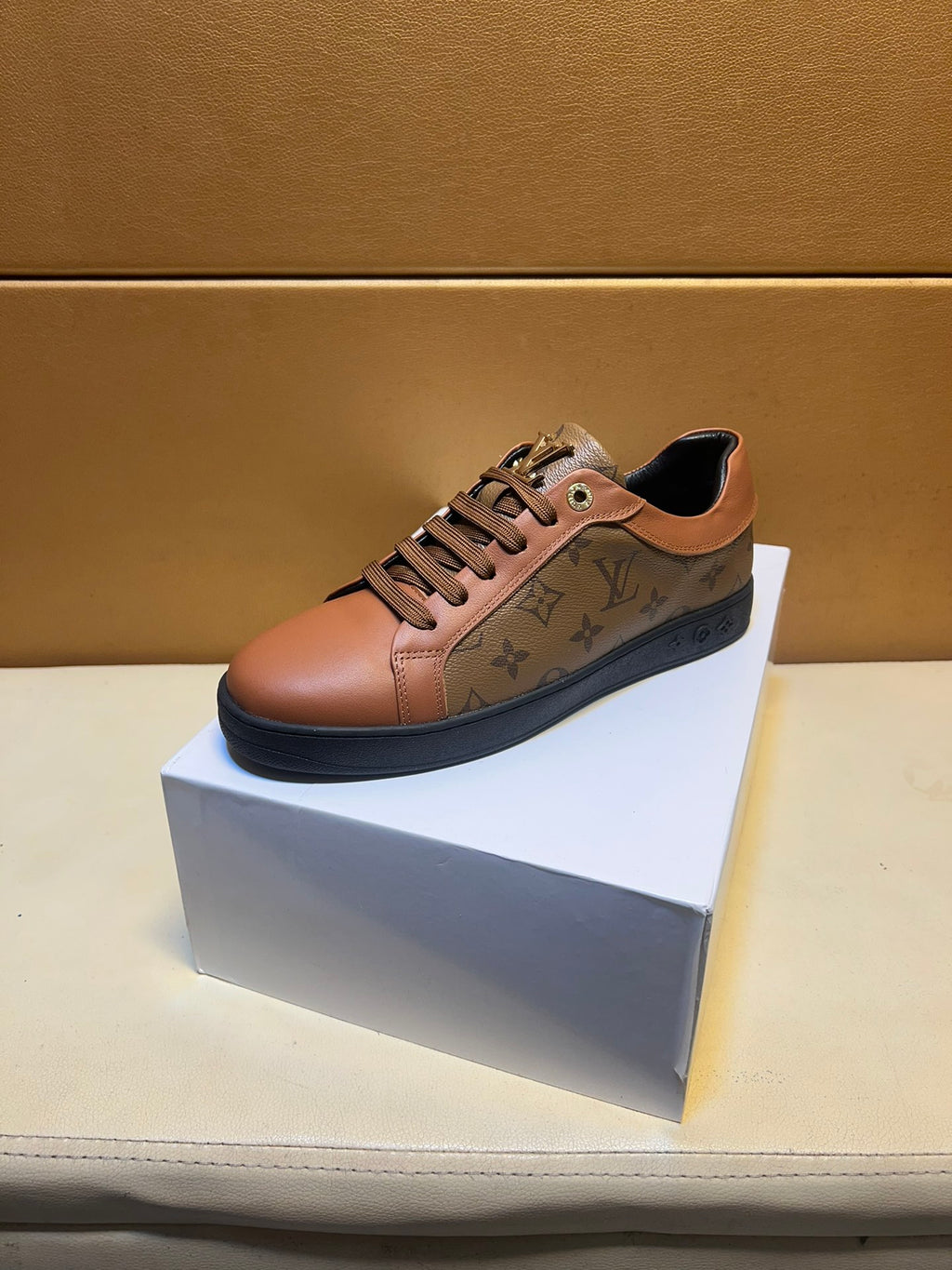 Men's stylish modern sneakers XC0723113005
