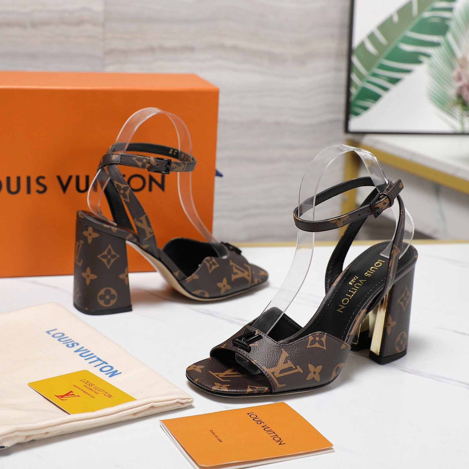L 25ss new high-heeled sandals 0725102305