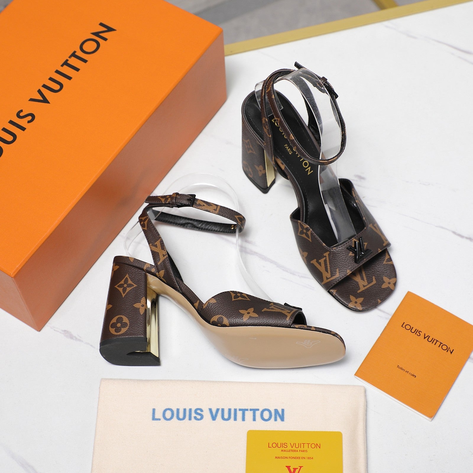 L 25ss new high-heeled sandals 0725102305